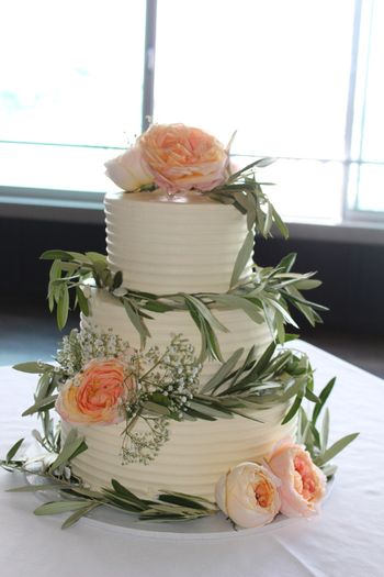 wedding cake flowers Auckland NZ